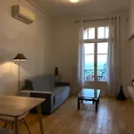 Bord De شقة مينتون
