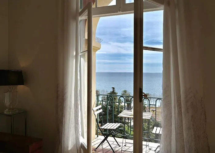 Apartment Bord De Menton